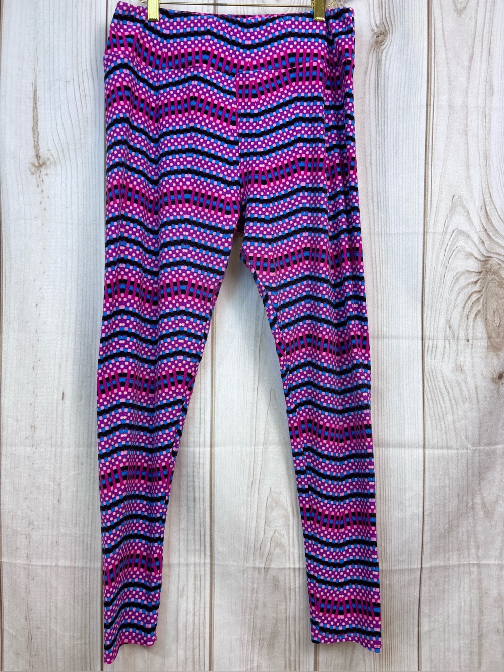 LuLaRoe Leggings Geometric Pattern Stretchy Casual Comfort Pants Tall & Curvy